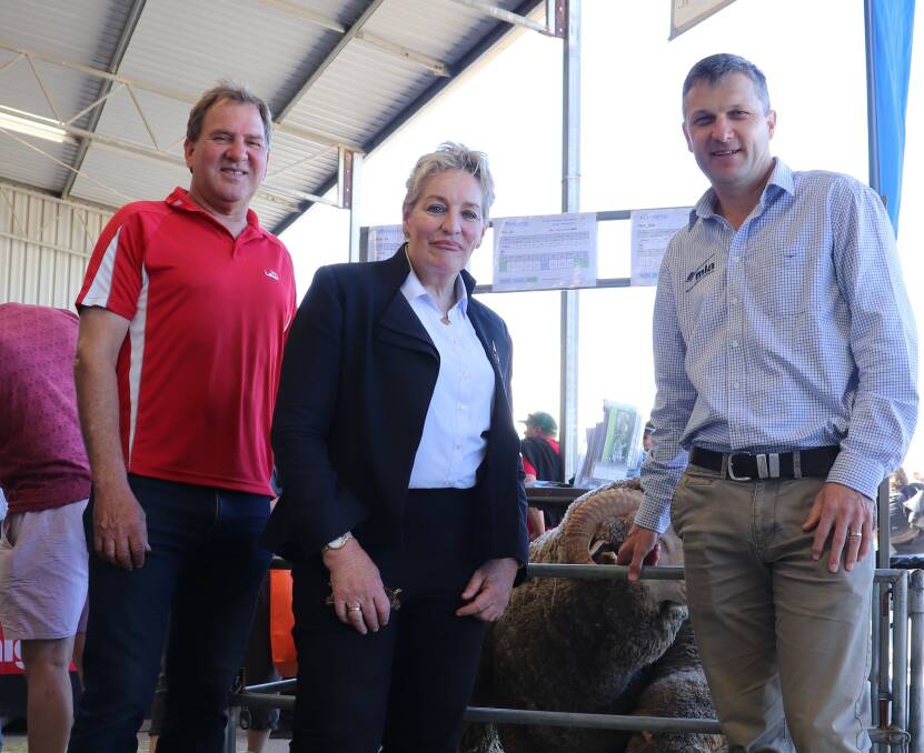  Agricultural Region MP Darren West (left), with Agriculture and Food Minister Alannah MacTiernan and Meat & Livestock Australia group manager productivity and animal wellbeing David Beatty at the launch of the $4m SheepLinks program in August.