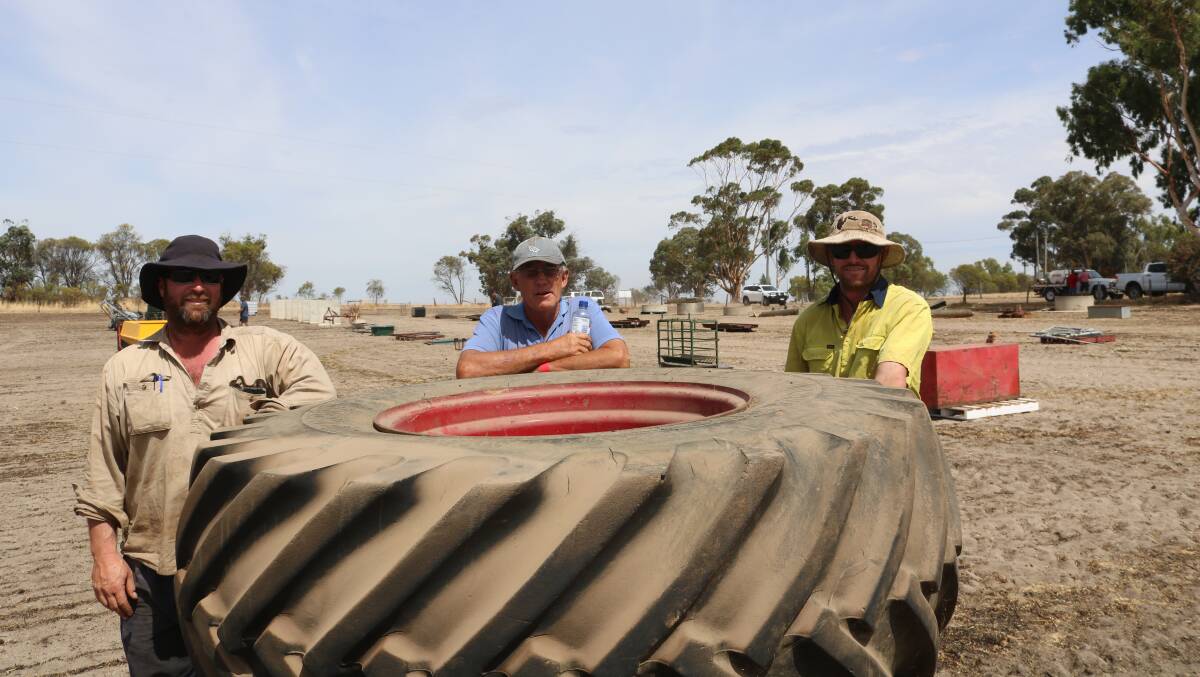 Murray Saunders (left), Narrogin, with Phil and Allan Blight, Wagin.