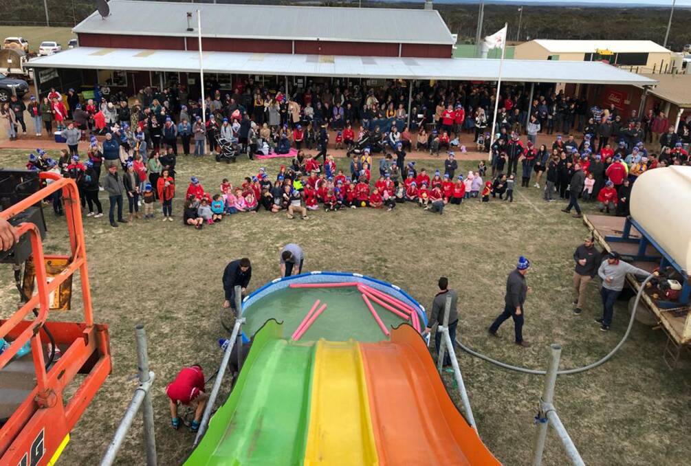  A crowd of 400 people turned out at the Boxwood Hill Football Club to support the Big Freeze, which raised $70,000.