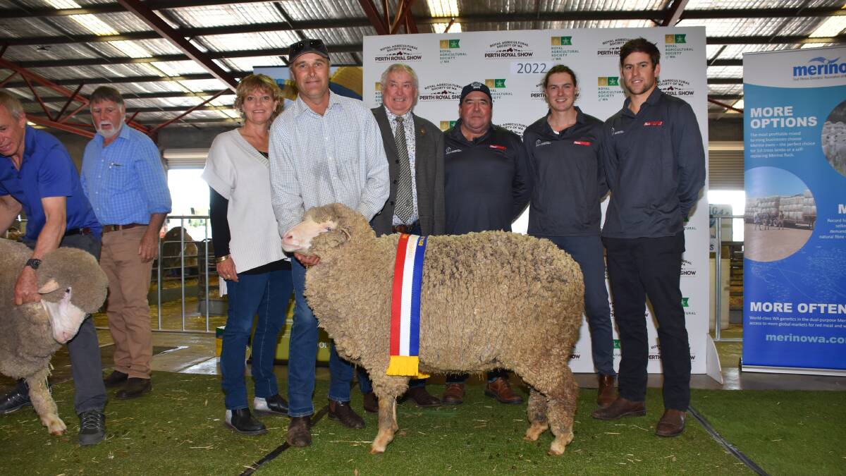 The grand champion unhoused/unrugged ewe was exhibited by the Belka Valley stud, Bruce Rock. With the ewe were Belka Valley principals Robyn and Phil Jones, class sponsor Terry Ash, Fathoms Fishing Company, Kalbarri and judges Scott Pickering, Cascade, Jake Michael, Balaclava, South Australia and Fraser House, Gnowangerup.