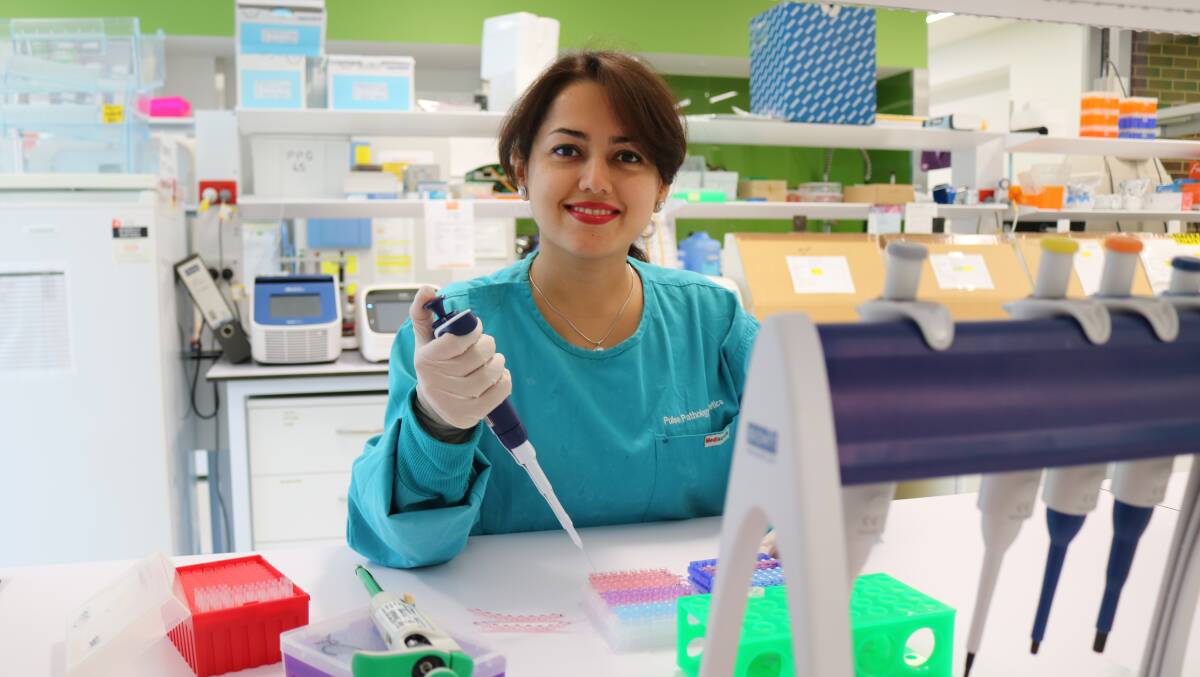  Hediyeh Tahghighi at work in the CCDM labs. Photo by CCDM.