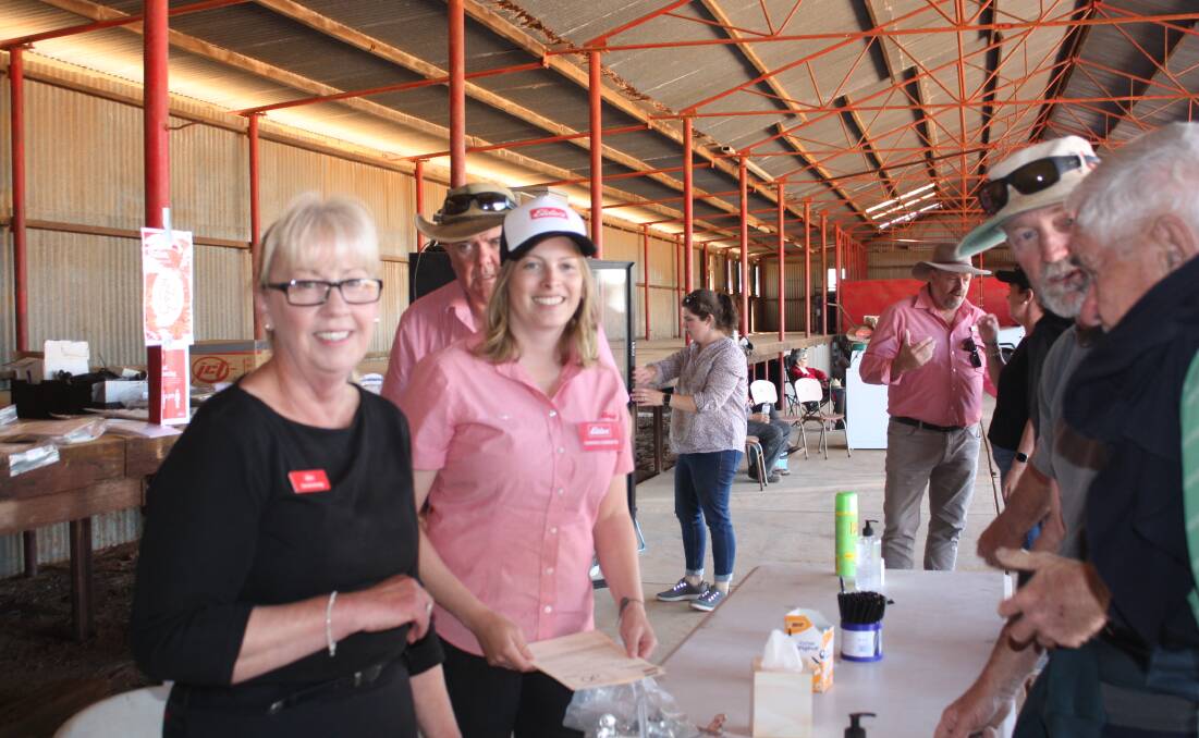 Busy taking registrations were Sue Armstrong (left), Wongan Hills and Sandra Leibrock, Elders Moora.