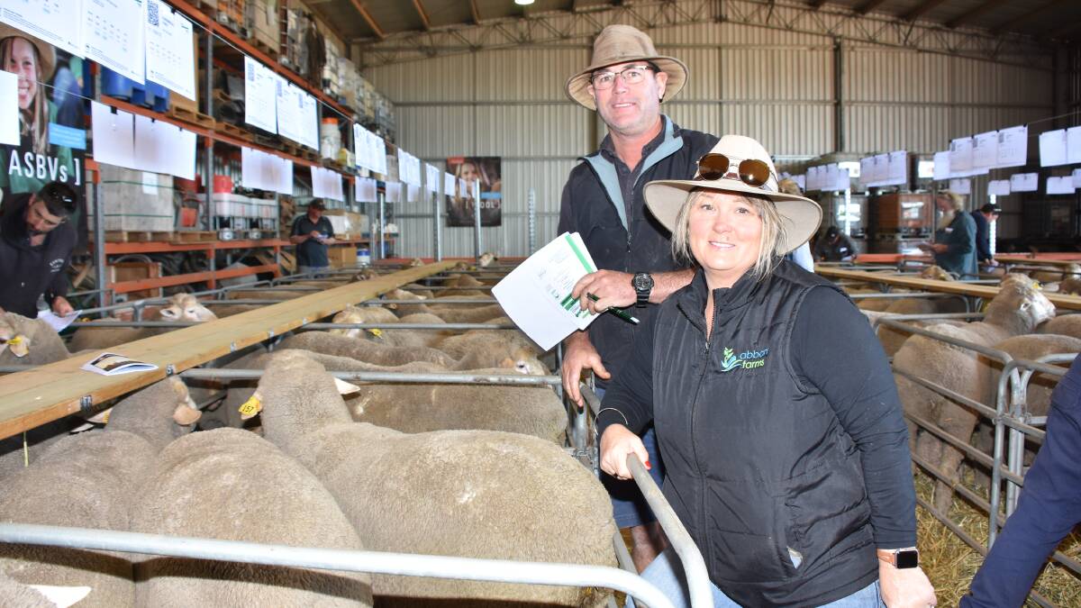 Inspecting the line-up of rams prior to the start of the sale were third year buyers Andrew and Bianca James, Abban Farms, Karlgarin. In the auction the James purchased five rams to a top of $3000 twice and an average of $2600.