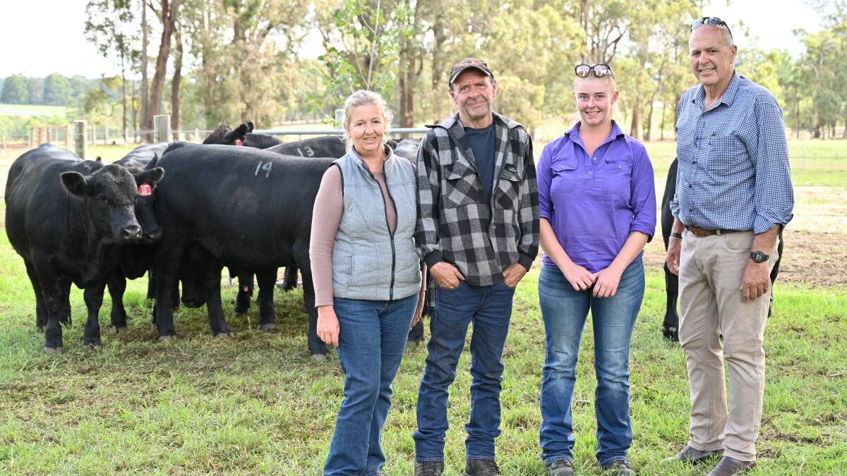 Return clients Sandra (left), Wayne and daughter Natalie, DW & SM Meade, Narrikup, were photographed with Bonnydale stud co-principal Mike Introvigne following the sale. The Meade family paid the days $13,000 top for a SimAngus sire, while Natalie bought one for herself for $7000.