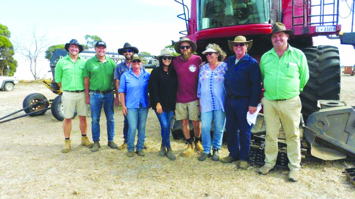 All smiles after the successful clearing sale for the Lawrence family at Esperance last week were Nutrien Livestock trainee Jake Hann (left), Nutrien Livestock, Esperance agent Darren Chatley, vendors Scott, Bianca, Stevie, Kyle, Dee and Evert Lawrence and Nutrien Livestock, Esperance agent Barry Hutcheson.