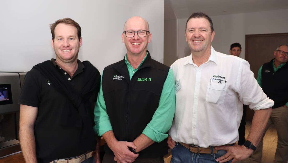 Glen Phelps (left) travelled all the way from Gnowangerup and caught up with general manager north Andrew Lindsay and Central Midlands specialist Terry Norrish.