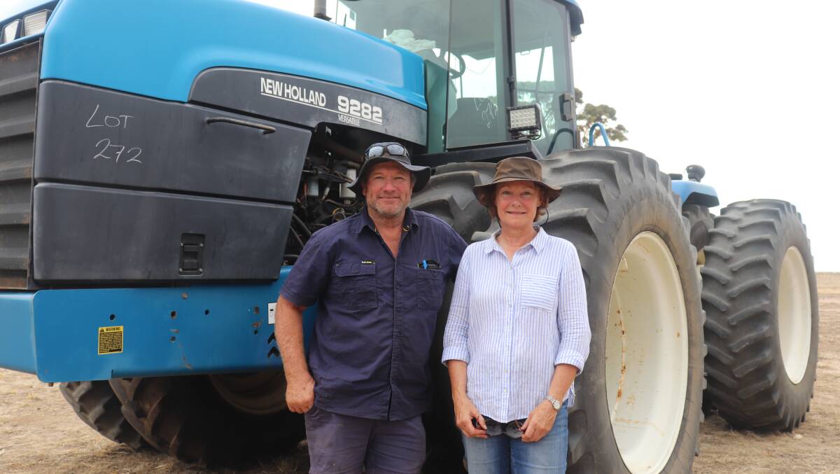  Brett and Marylou Hutchinson, LB & M Hutchinson, West Beverley, paid $40,000 after a bidding dual for the final item of the sale, a big 1999 New Holland Versatile 9282 four-wheel-drive tractor with 6761 engine hours and new inner tyres on the duals.