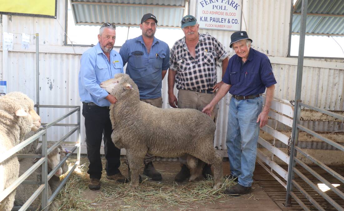AWN/Dyson Jones representative Andrew Kitto (left), top price buyers Bryce and Dean Sinclair, Newdegate and stud principal Kevin Pauley with the $2500 top-priced ram.