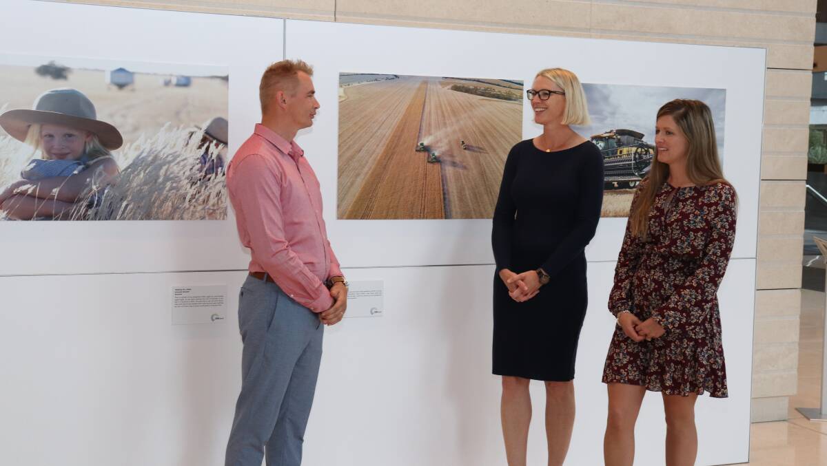 Kristo Orma (left), CBH Face of Farming public choice winner with Brianna Peake, CBH Group general manager grower and external relations and fellow exhibition winner, Kristen Fuchsbichler.