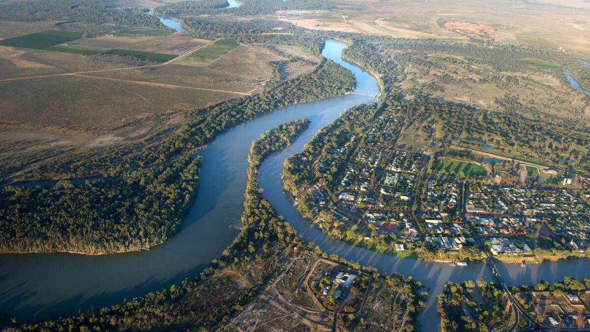 Idea to hand Murray-Darling Basin solely to federal govt rejected