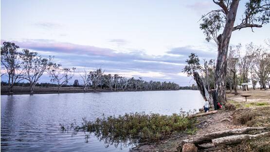 Some of the properties had frontage to the Condamine River.