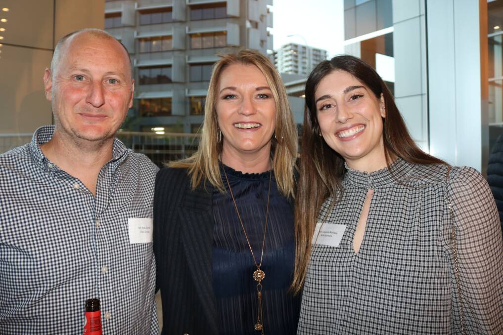 Rob Dickie, CBH Group, caught up with Melanie Tolich (centre) and Jessica Wallace, both WAFarmers.