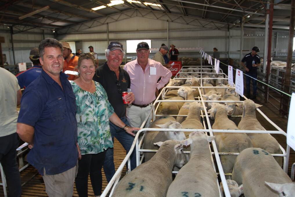 Equal volume buyer at the sale with 16 rams Ross Robinson (left), Tarin Rock (WA) Pty Ltd, East Mundalla Merino and Poll Merino studs, Tarin Rock, Jodie and Ross Ditchburn, Golden Hill stud, North Kukerin and Elders Lake Grace/Dumbleyung agent Graeme Taylor.