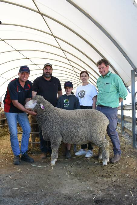 With the third ram to sell at the sale's $7500 top price were Manunda's Scott Button (left), buyers Ben, Amber and Jackie Simkin, Lyndale stud, Binnu and Nutrien Livestock Breeding representative Mitchell Crosby.