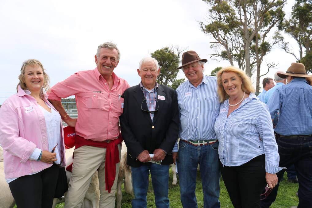 Paula (left) and Andrew Hodgson, Elders shedding sheep specialist Perth, with retired stud stock auctioneer Brian Faithfull (left), Dale and Graham and Susan Coddington, Coddington SheepMasters, Brewarrina, New South Wales.