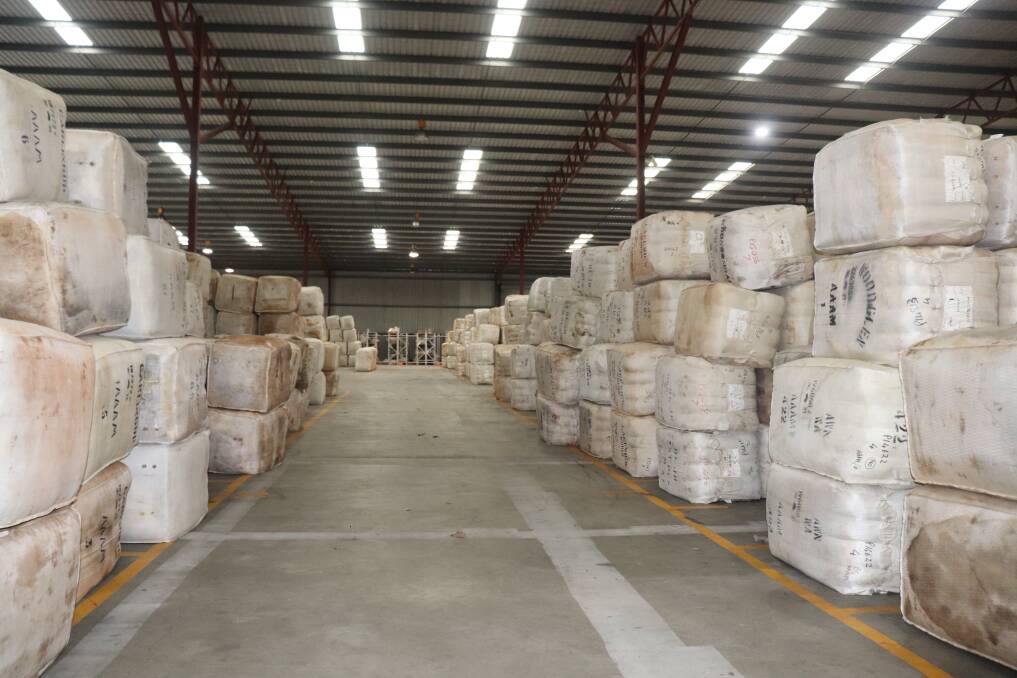 Western Australian wool continues to reach Chinese processors under an extended eight-week cycle work-around to overcome shipping and COVID delays, with demand driving prices for some of the finer micron fleece wools, merino cardings and the regional indicator to their highest levels in two years.