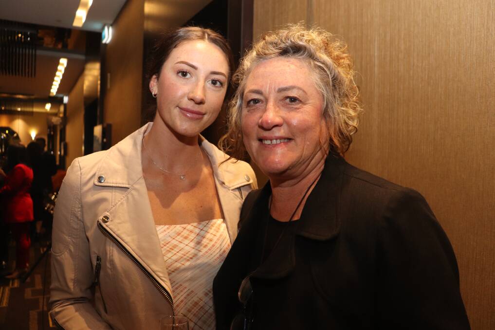 Murdoch University student Jeana Pritchard (left) and Agrieros Consulting director Deborah Pritchard.