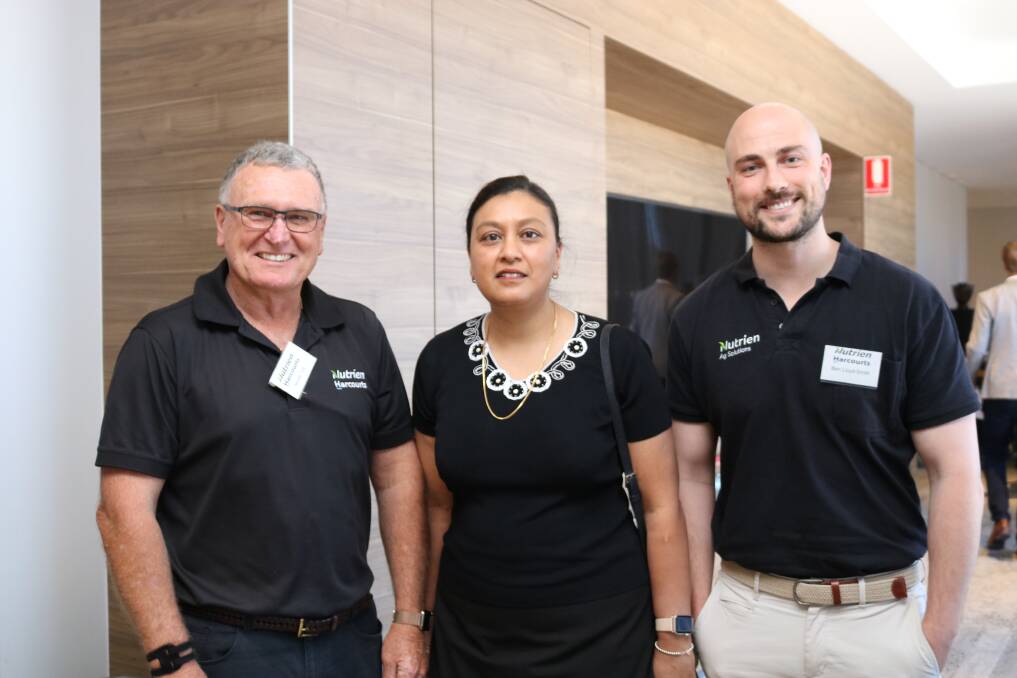 Nutrien Harcourts Albany's Neville Tutt (left), chatted with Farm Weekly sales representative Caroline Court and Ben Lloyd-Smith, Nutrien Real Estate, Bunbury.