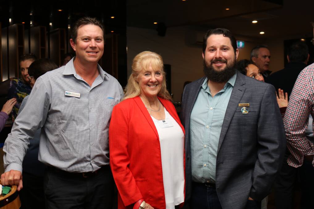Esperance Shire chief executive officer Shane Burge (left), chatted with Viv Bowkett, The Nationals WA, Esperance and shire councillor Steve McMullen.