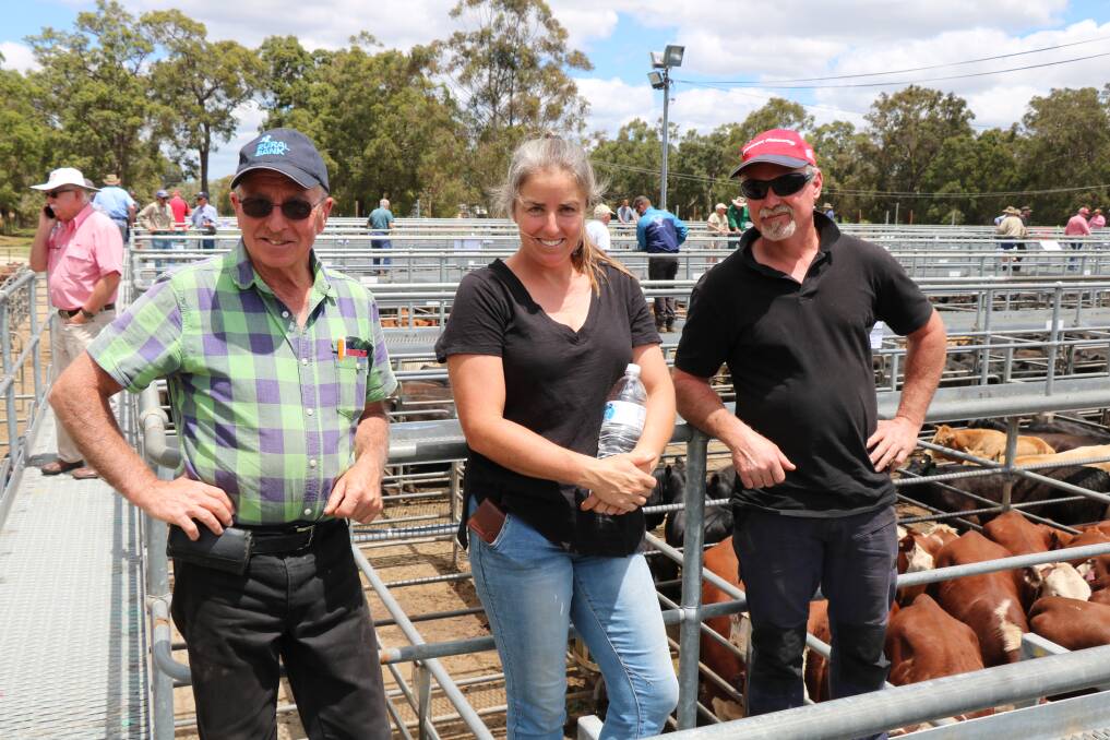 Graeme Murdoch (left), Busselton, with his daughter Sharon Clunie and Steve Clunie, Greenbushes, who made their first cattle purchase at the sale of 15 Poll Hereford heifers, costing $1892 at 518c/kg.