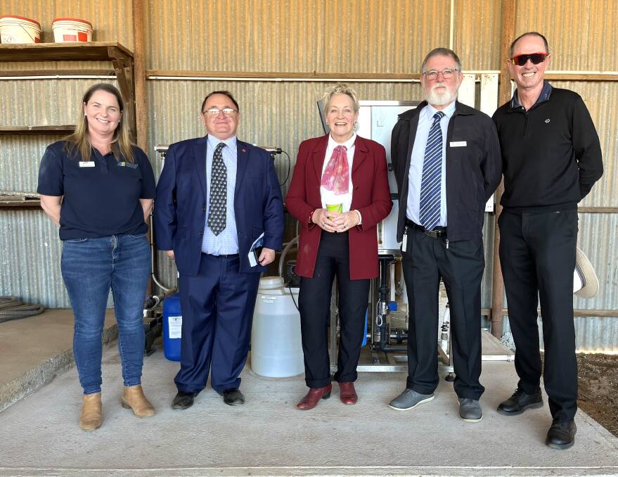Shire of Merredin councillor Renee Manning (left), Shire of Katanning executive manager infrastructure and assets Sam Bryce, Agriculture and Food Minister Alannah MacTiernan, Shire of Katanning councillor John Goodheart and Shire of Dumbleyung chief executive Gavin Treasure at the announcement of a desalination trial to improve rural and regional water security.
