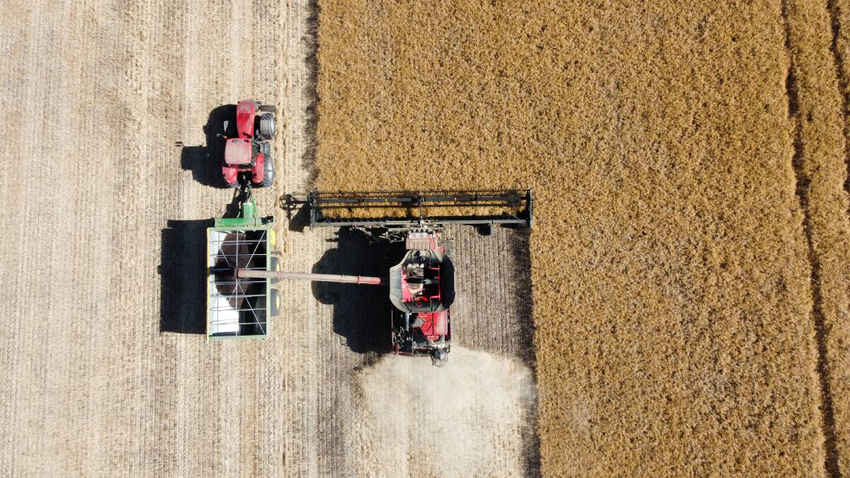 CBH Group still received an additional 580,000 tonnes last week, bringing the record-breaking crop total to 21 million tonnes as of Monday morning. Photo by Logan Smith