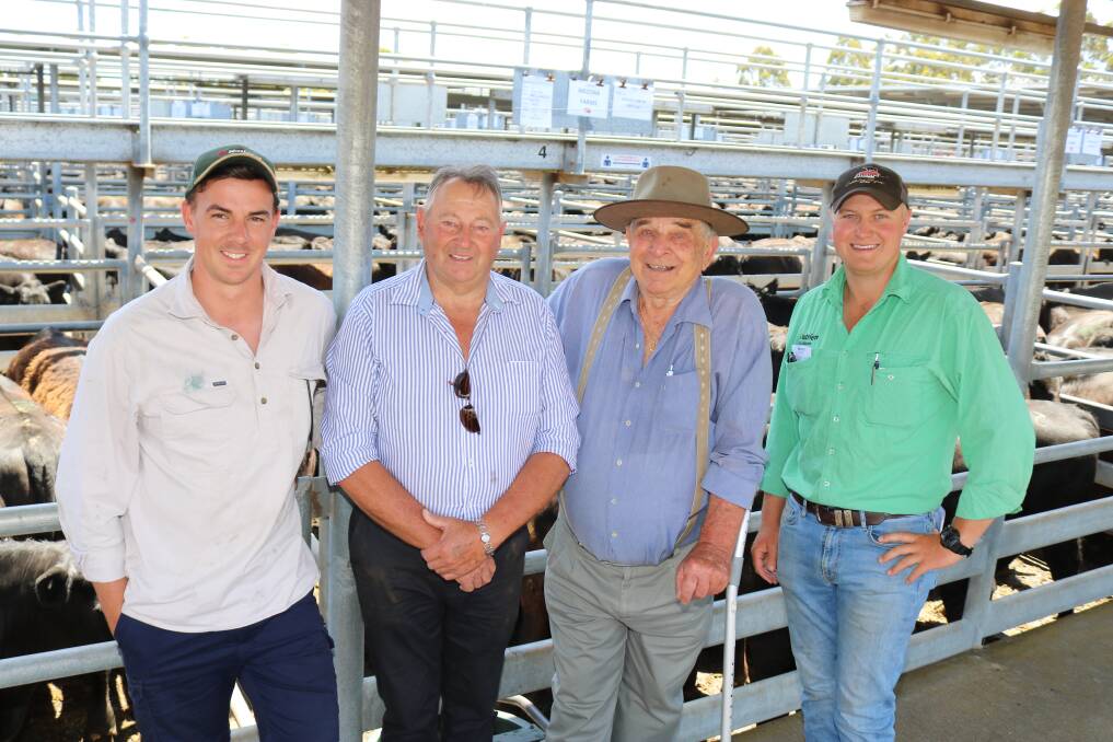 Vendors at the sale included Stratton (left) and his father Geoff Jones, GD & SC Jones, Kojonup, who offered 66 head and George Toovey, LT Toovey & Sons, Cranbrook, who offered 106 head, with Laurence Grant, Nutrien Livestock, Manjimup/Bridgetown.