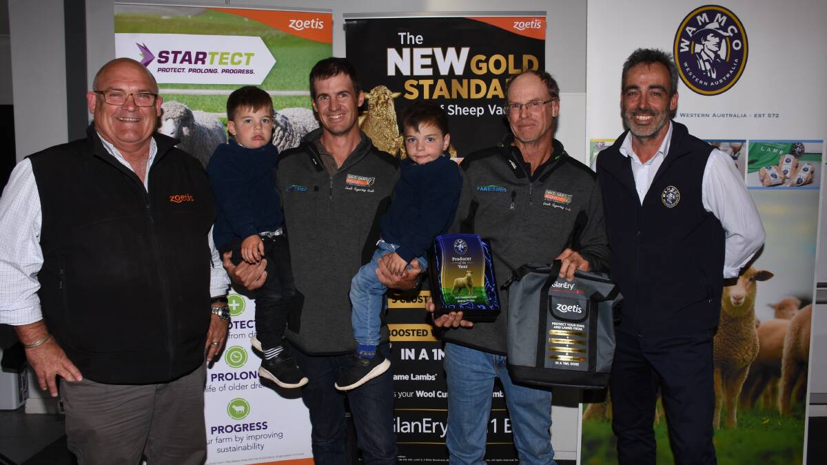 Zoetis representative Ben Fletcher (left) congratulated Peter and Darrel Hudson, Yleena Farm, Dowerin, on winning the medium crossbred supplier category. With them were Peter's children Seth and Bevan and WAMMCO supply and development manager Rob Davidson.