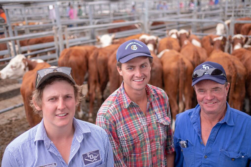 Interstate drive: Thomas DeGaris & Clarkson's Hayden Lambert, with pilot Paddy Ward and Phil Harding, Condobolin, NSW, who sold 29, 14-month-old Hereford steers to a top of $840, or 252c/kg, and av $778 at Mount Gambier store sale last week.