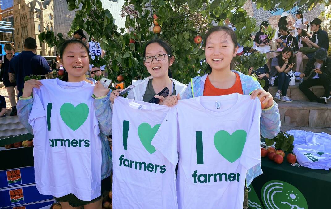 I love farmers: Members of the public out and about supporting the 2019 National Ag Day. 