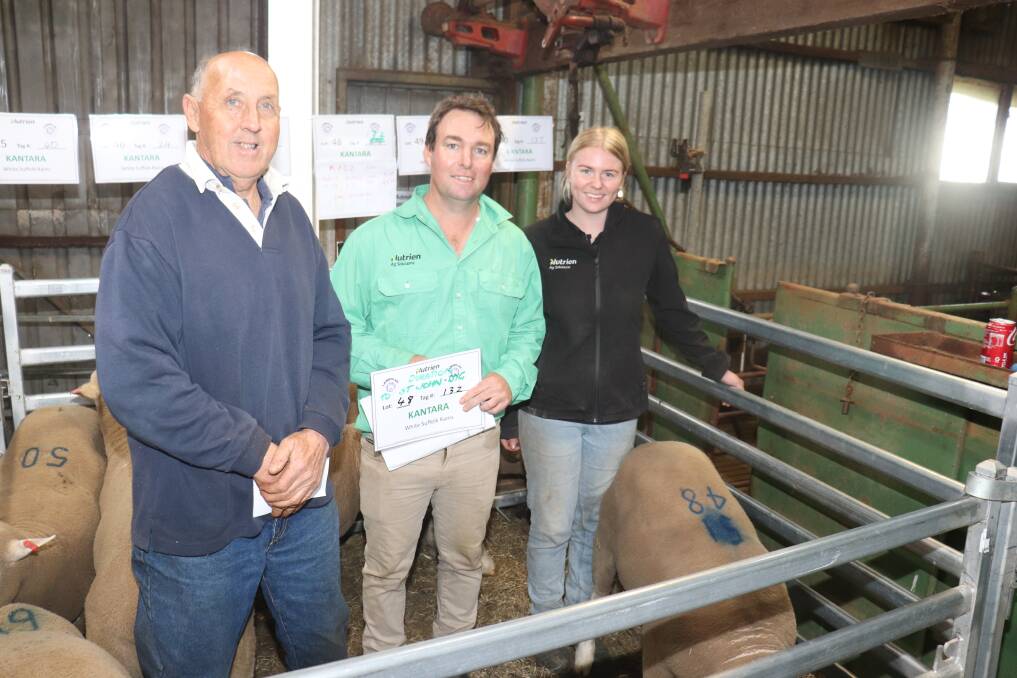 Nutrien Livestock, Dumbleyung, agent Scott Jefferis (centre), purchased the ram from pen 48 for $1000, which the Kantara stud co-principal Keith Ladyman (left) offered, with all the proceeds being donated to Dumbleyungs St John Sub Centre. With them is Sydnee Bolt, Nutrien Ag merchandise support, Dumbleyung.
