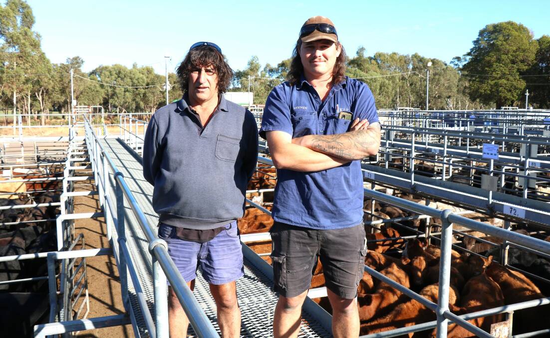Peppi Cavallo (left), Donnybrook, caught up with Brunswick carrier and farmer, Steve Kelly, who was waiting to outload clients purchases.
