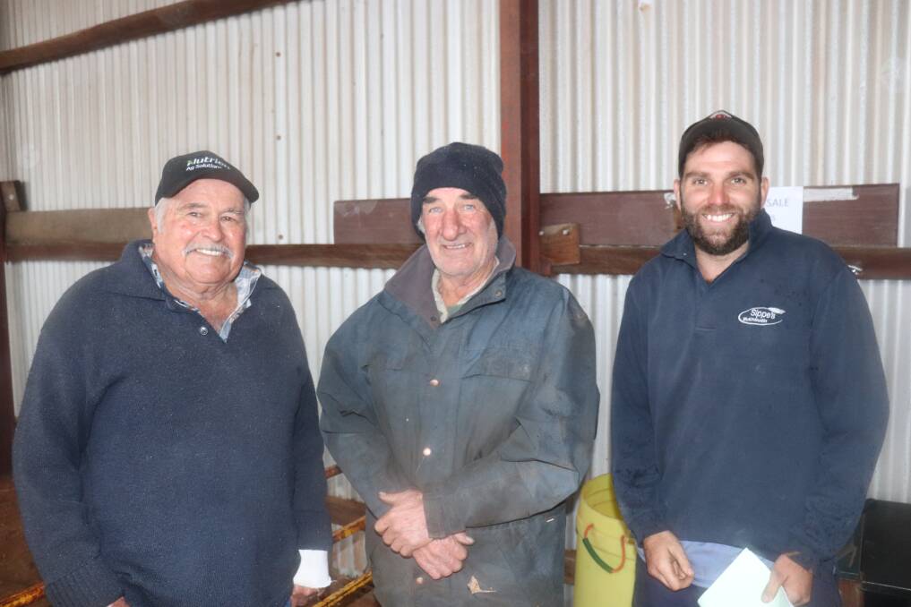 Catching up at the Parakeelya ram sale last week were Beacon locals Brian Kirby (left), Graeme Shemeld, who bought three rams for $800 each and Jay Taylor, Beacon.
