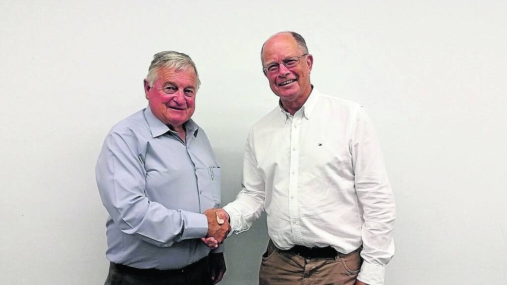 Farmsafe WA Alliance chairman Mike Norton with retiring AusChem WA chairman Ian Longson.
